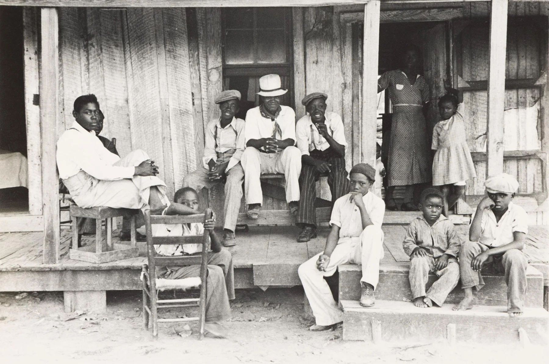 <em><strong>Children of Sharecroppers, Little Rock, Arkansas. October, 1935</strong></em>